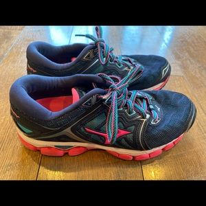 Mizuno Wave Sky Running Shoes